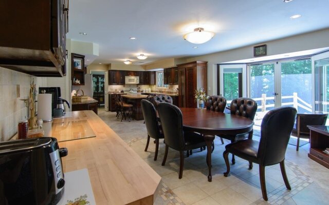 Seldom Scene Meadow Bed & Breakfast