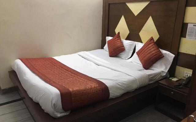 Hotel Dev Plaza