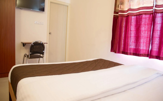 Hotel Midas Casita by OYO Rooms