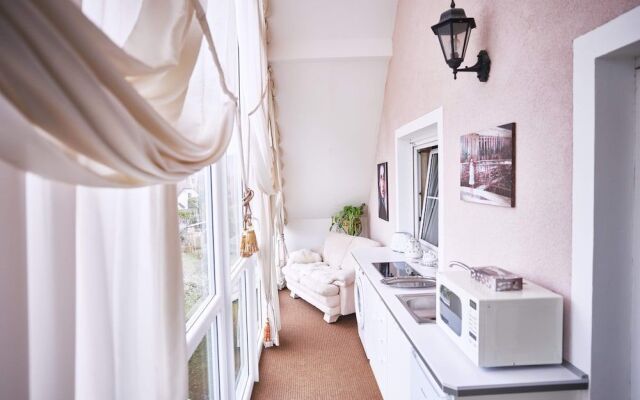 Bluestars Apartments
