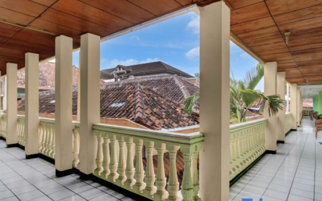 OYO 95140 Metro Guest House