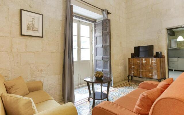 VLT214- Valletta 2 Bedroom Townhouse