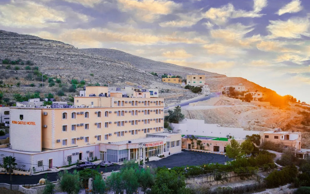 Petra castle Hotel