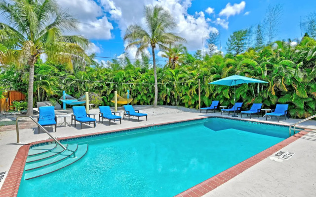 Siesta Key Palms Resort