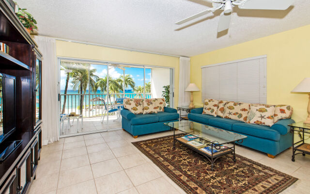 Aqua Bay Club Condos