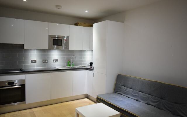 Modern 1 Bedroom Apartment Near Homerton