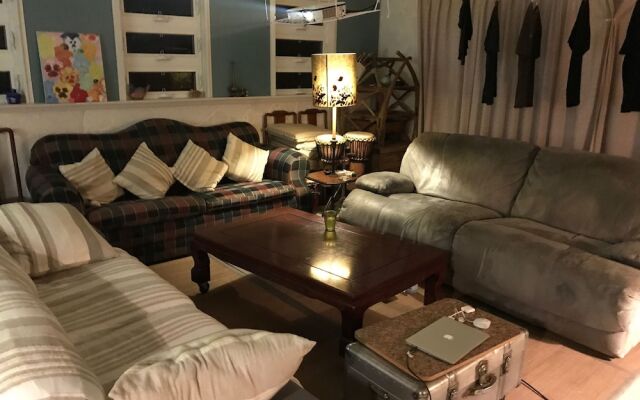 Lazybones House