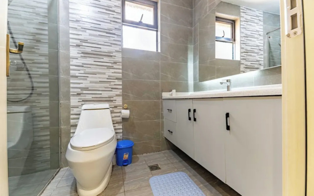 Serene 2-bedroom Apartment in Kileleshwa, Nairobi