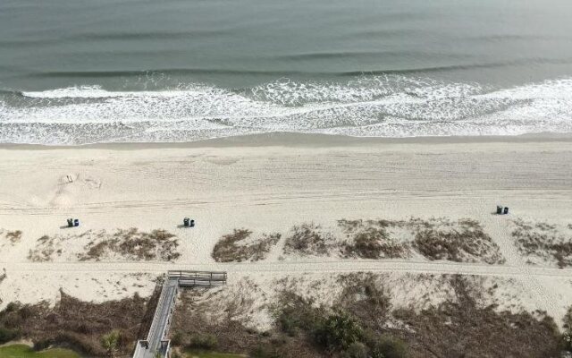 Palms Resort by Elliott Beach Rentals