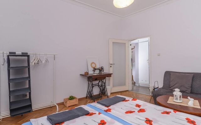 Hometastic - Cosy 2-bdr Apart. on Hristo Botev