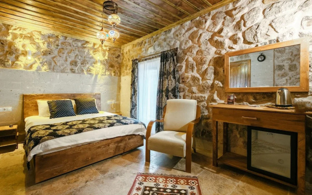 Tuğhan Stone House