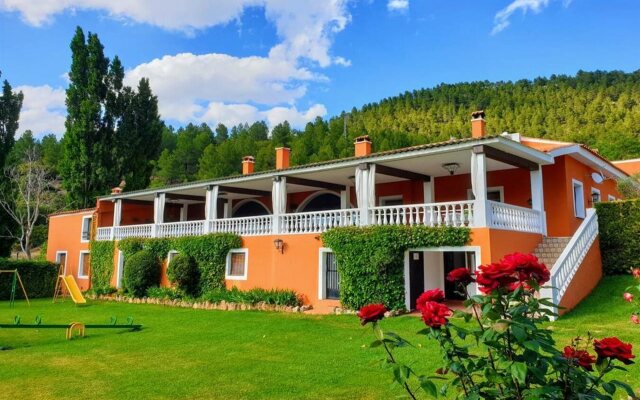 Hospedium Hotel Val de Pinares