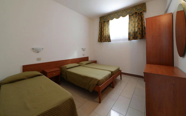 Bungalow in Caorle With Garden Furniture