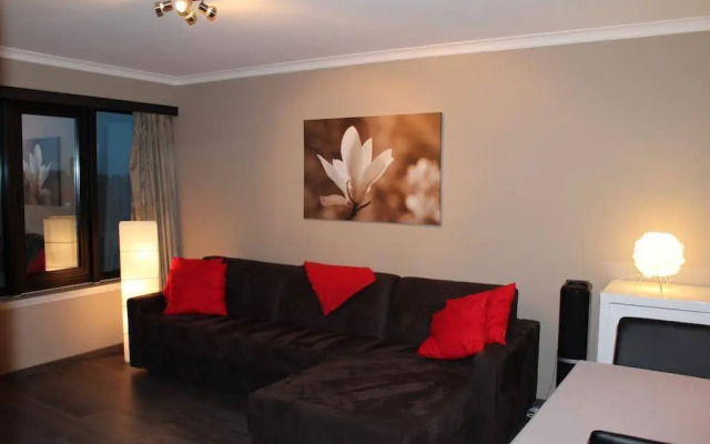 Hydro Palace - Stylish Charming Apartment With s