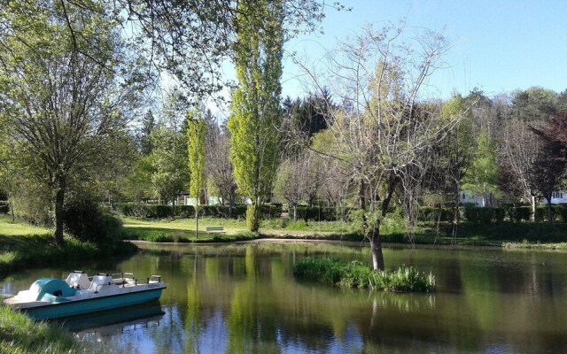 Camping le Repaire - Les Chalets