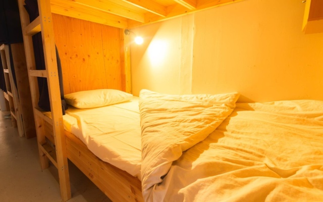 Steps Guesthouse – Guest Rooms – Tokyo