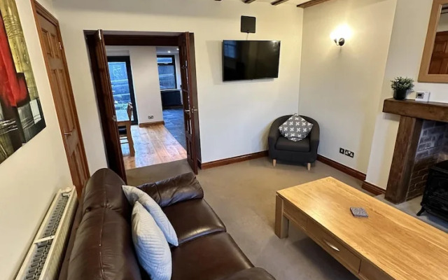 Lovely 3-bed House in Holmfirth