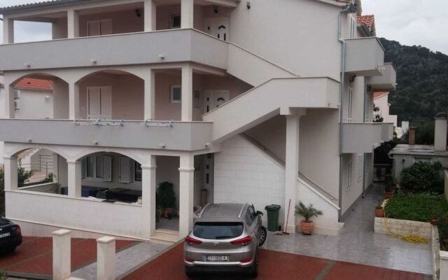 Apartments Petar