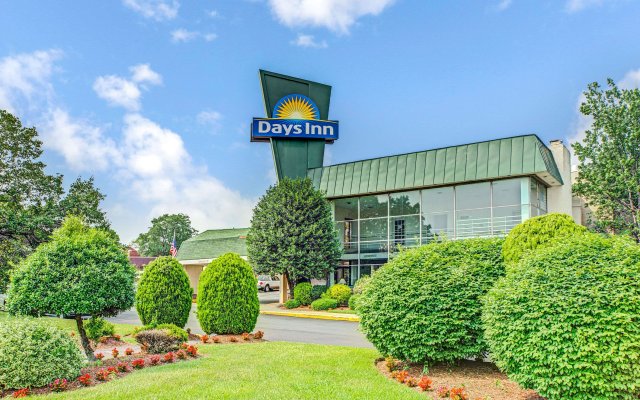 Days Inn by Wyndham Arlington/Washington DC