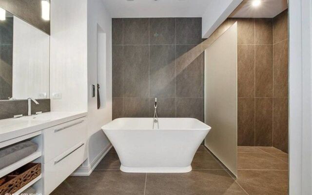 Breathtaking 6 BDR Luxury Condo Downtown Chicago