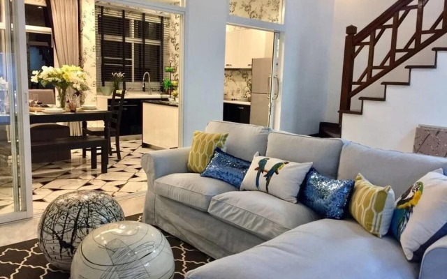 3-bedroom Luxury Apartment on Changwattana Road