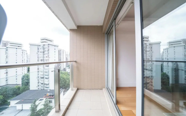 Tyms Modern 2BR 1BA Suite Xujiahui Malls