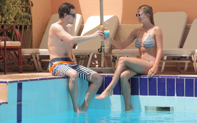 Erato Hotel