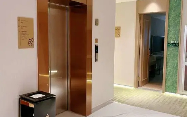 Vienna 3 Best Hotels (Luoyang Yingtianmen Luoyi Ancient City Branch)