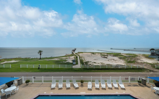 Laguna Reef 308 - Beautiful Bay View by Ryson Vacation Rentals