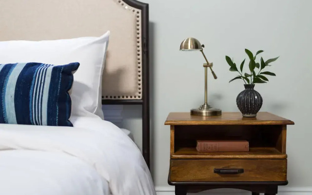 Stunning Back Bay Suites by Sonder