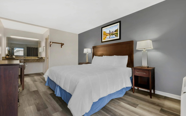 Rodeway Inn Lyons - La Grange