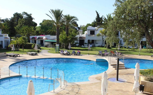 Beach House Apartment by Stay-ici, Algarve Holiday Rental