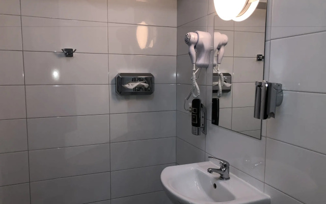 Hotel Moji