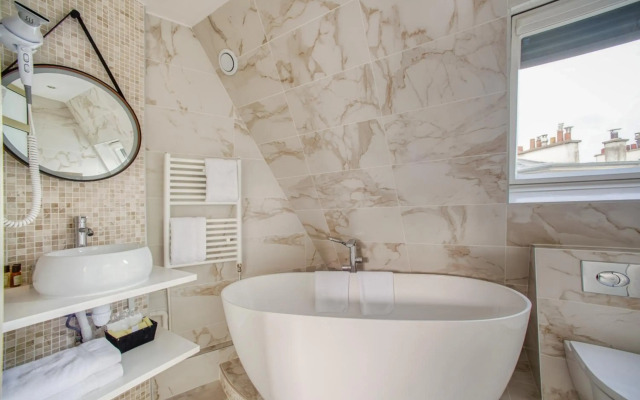 Queens Boutique Hotel
