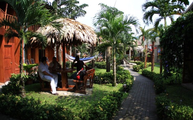 Arenal Hostel Resort Towers