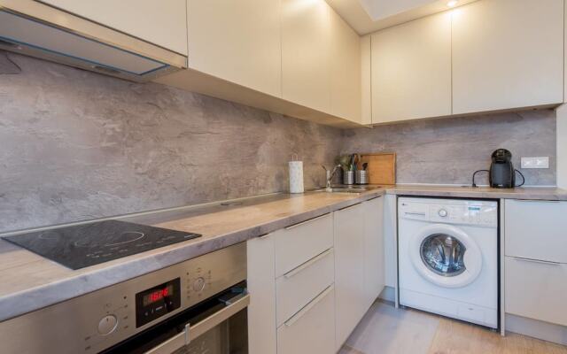 Fm Premium 1-Bdr Apartment - Chic And Spacious