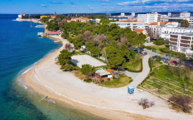 APARTMENT "B" 50 m from the beach