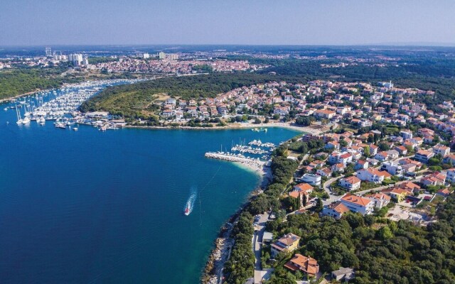 Nice Home in Pula With Wifi and 5 Bedrooms