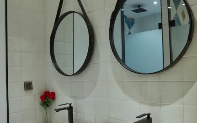 Happy Inn Hotel (Zhengzhou Erqi Wanda Plaza South Third Ring)