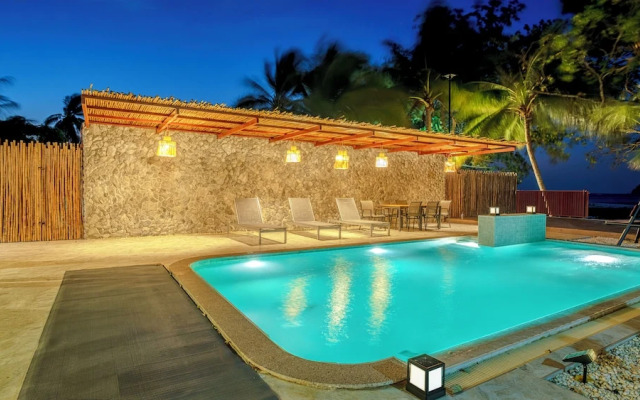 A Dream Naka Island - Beachfront Retreat