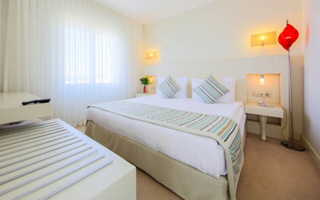 Sisus Marina Hotel