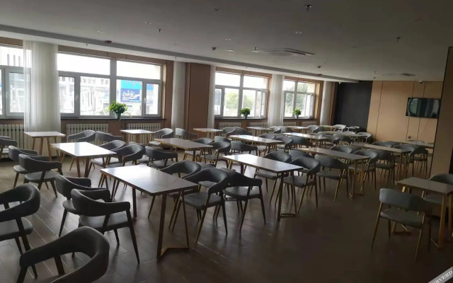 Chifeng Zhihui Meicheng Hotel