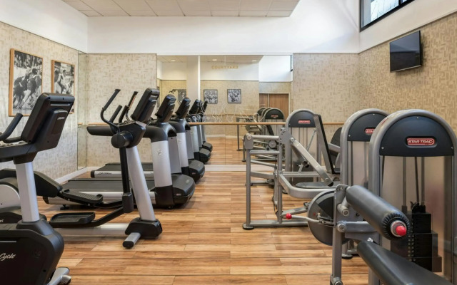 Courtyard by Marriott Paris La Defense West - Colombes