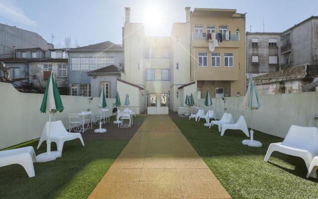 733 Costa Cabral Metro Residence