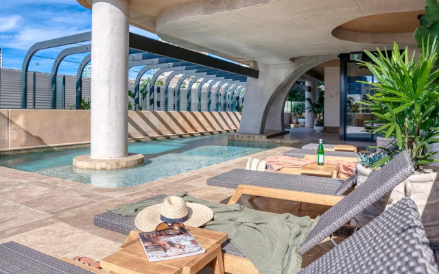 Encore Broadbeach