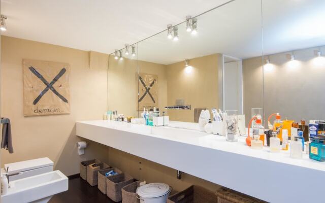 Rsh Pantheon Luxury Hi Tech Apartment