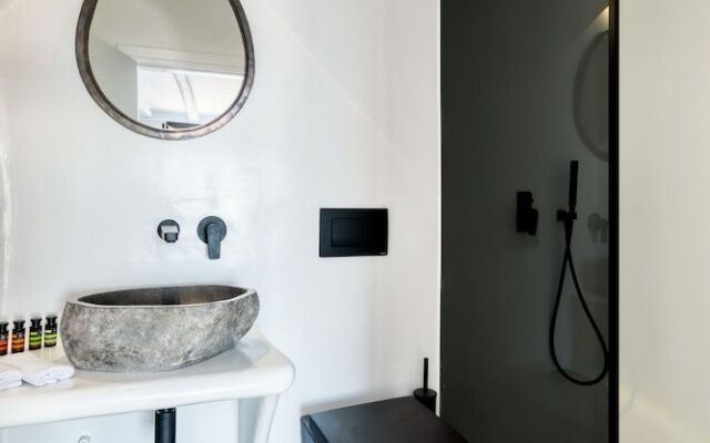 Psarou Black Villa I