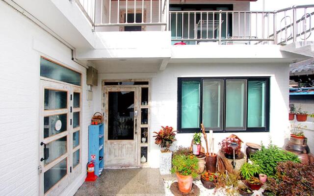 Jeonju Byeolha Guest House