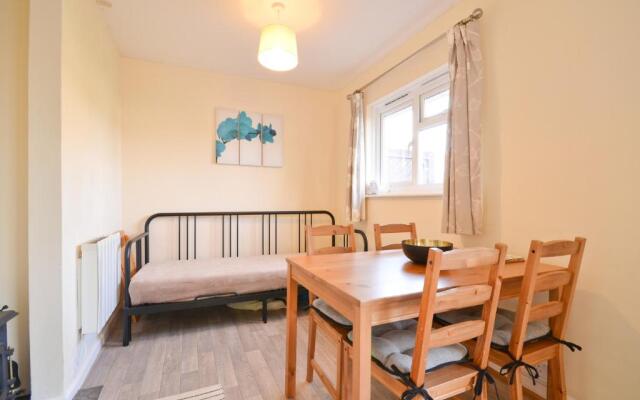 18 Tollgate Cottages