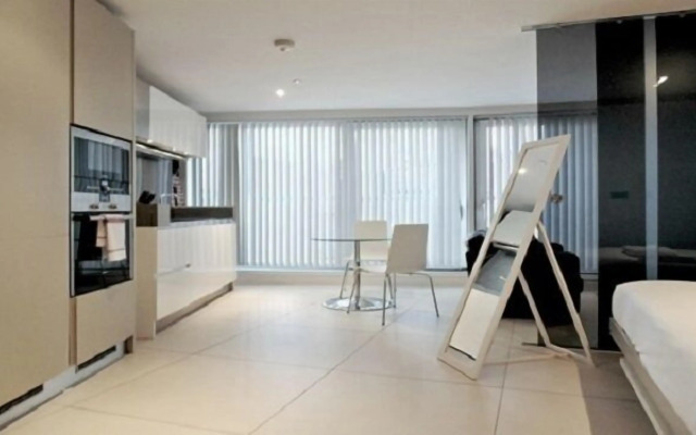 Still Life Old Street Executive